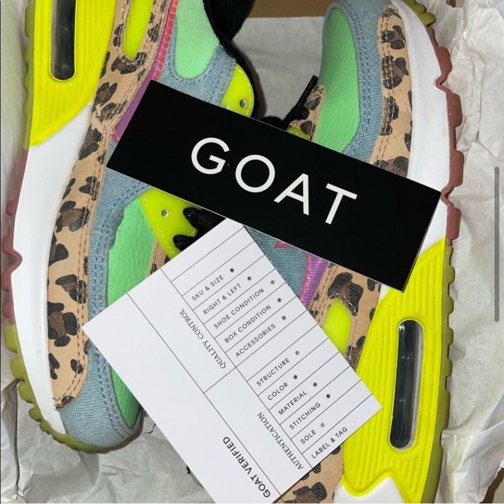 RARE💚NIKE AIR MAX 90 ILLUSION GREEN